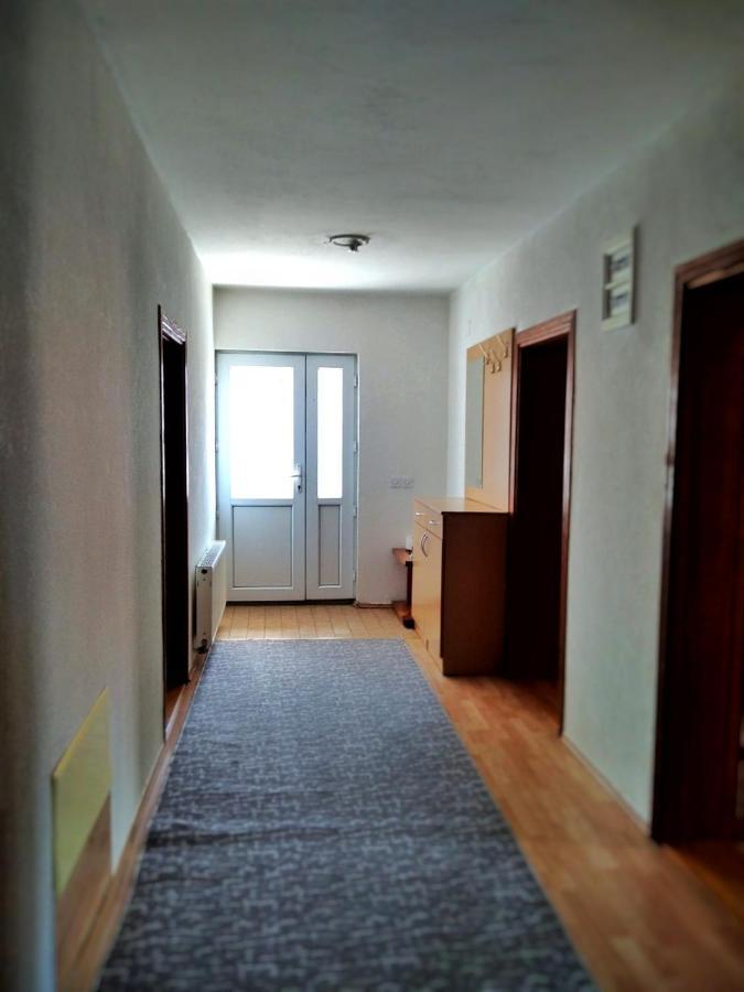 Apartman Asi Apartment Мостар Екстериор снимка