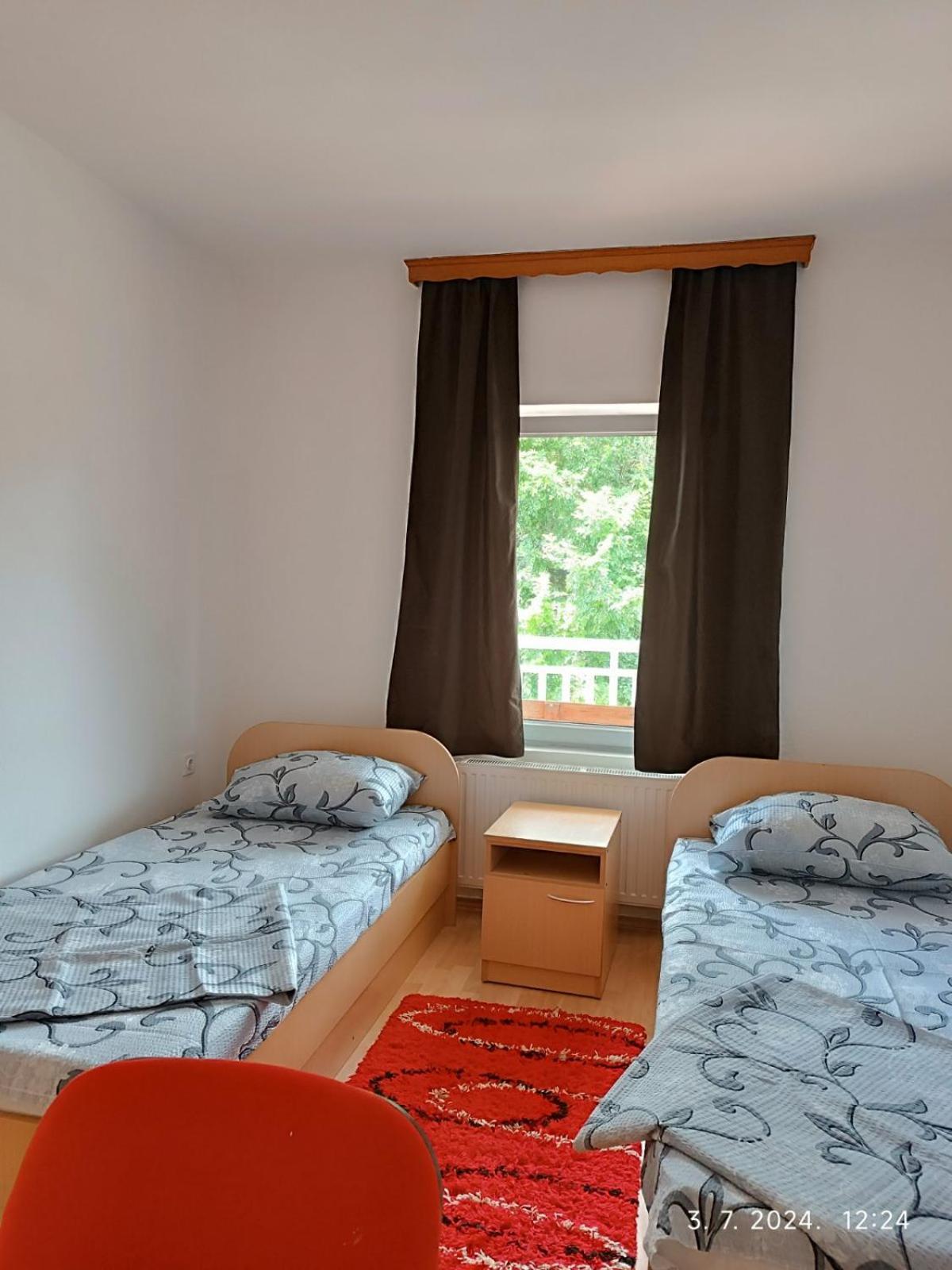 Apartman Asi Apartment Мостар Екстериор снимка